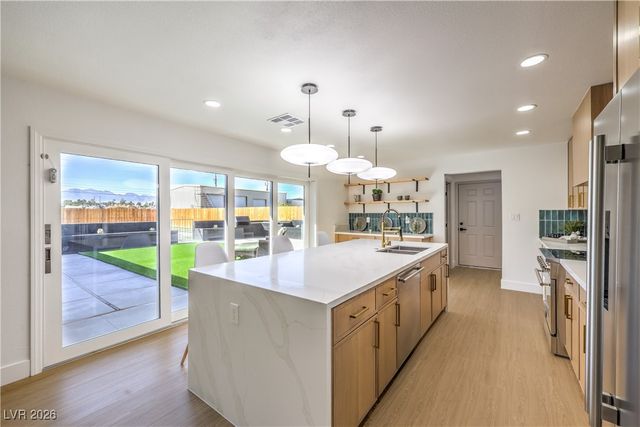 644 Lacy Lane, Las Vegas, NV 89107