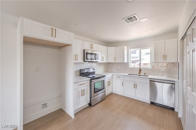 644 Lacy Lane, Las Vegas, NV 89107