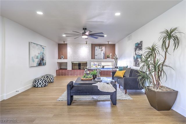 644 Lacy Lane, Las Vegas, NV 89107