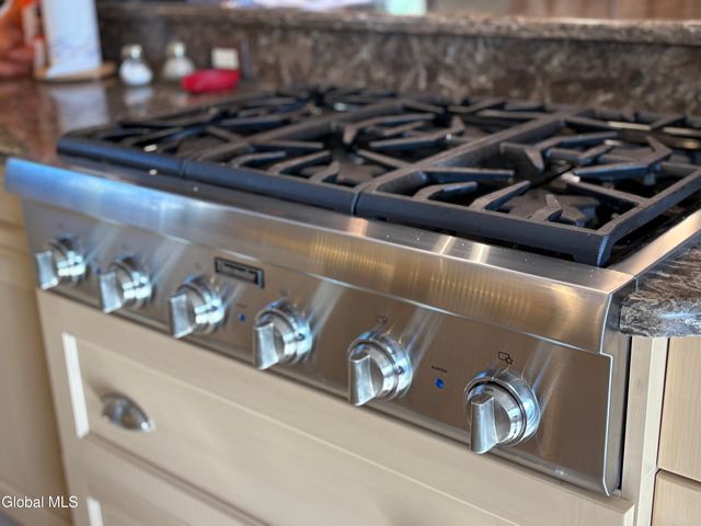 531 Delaware Avenue, Bethlehem, NY 12054