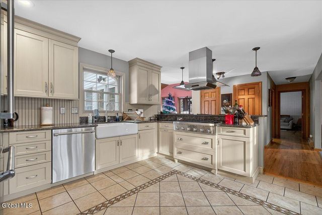 531 Delaware Avenue, Bethlehem, NY 12054