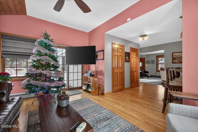 531 Delaware Avenue, Bethlehem, NY 12054