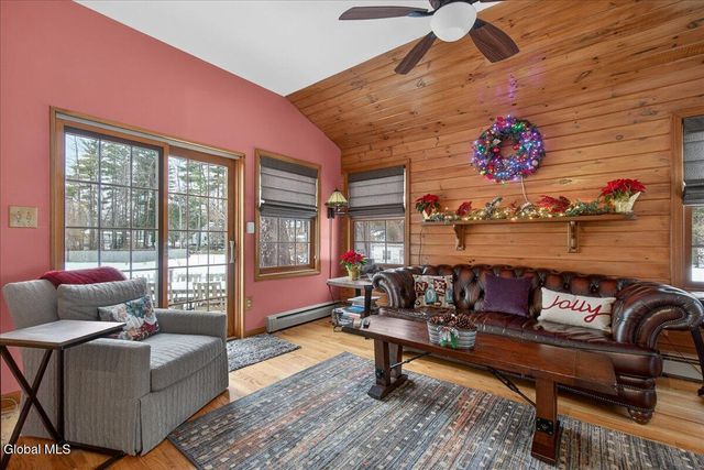 531 Delaware Avenue, Bethlehem, NY 12054