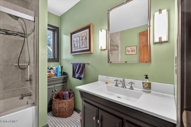 531 Delaware Avenue, Bethlehem, NY 12054