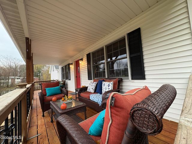 531 Delaware Avenue, Bethlehem, NY 12054