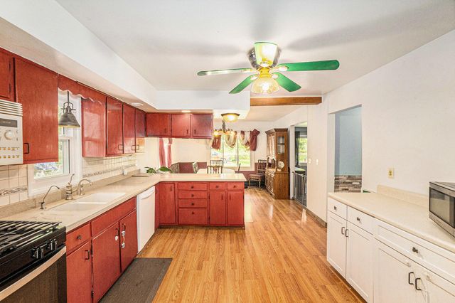 2965 W Giles Road, Laketon Twp, MI 49445