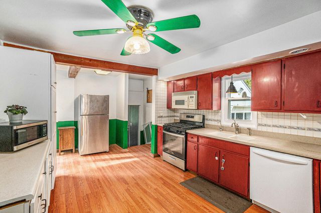 2965 W Giles Road, Laketon Twp, MI 49445