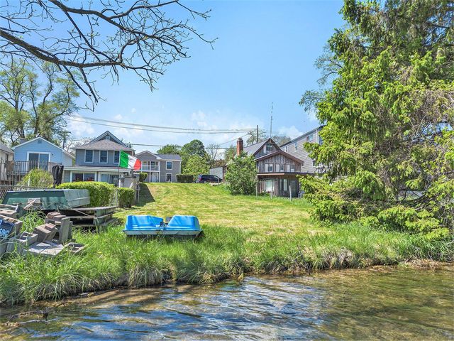 9510 Main Street, Whitmore Lake, MI 48189