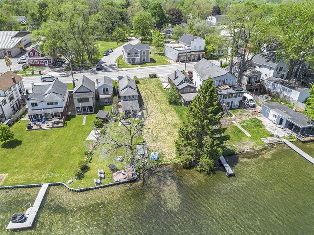 9510 Main Street, Whitmore Lake, MI 48189