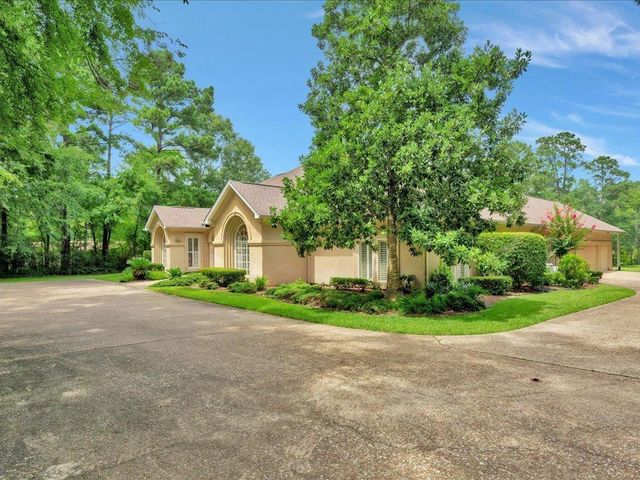 2102 Brentwood Drive, Lufkin, TX 75901
