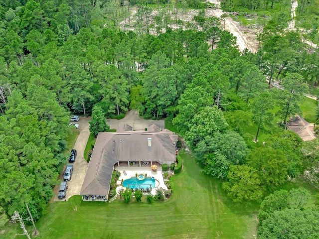 2102 Brentwood Drive, Lufkin, TX 75901