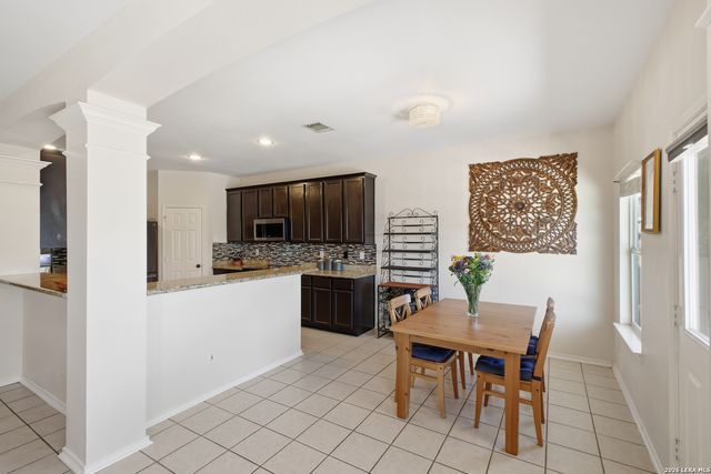 7202 Carriage Oaks, San Antonio, TX 78249