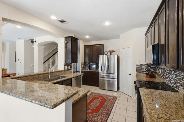 7202 Carriage Oaks, San Antonio, TX 78249