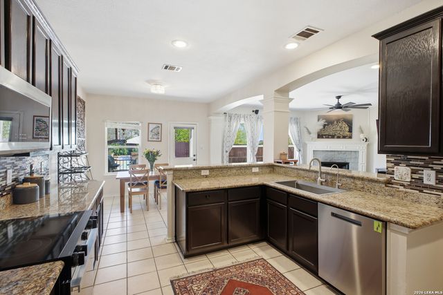 7202 Carriage Oaks, San Antonio, TX 78249