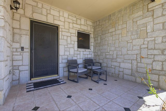 7202 Carriage Oaks, San Antonio, TX 78249