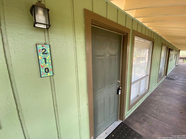 211 Natalen Ave Apt 210, San Antonio, TX 78209