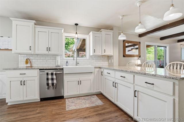 6717 S 68th East Avenue, Tulsa, OK 74133