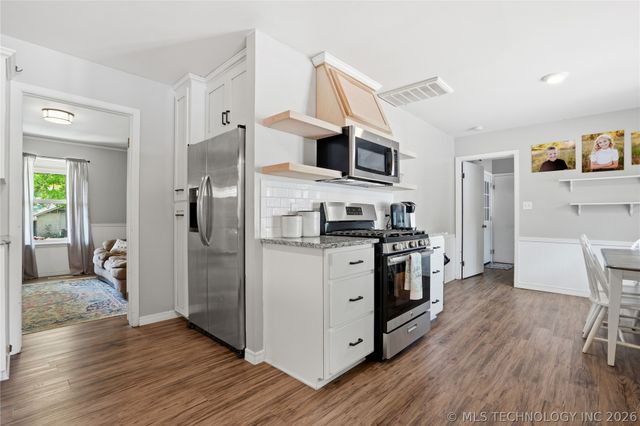 6717 S 68th East Avenue, Tulsa, OK 74133