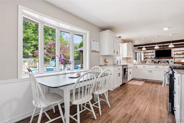 6717 S 68th East Avenue, Tulsa, OK 74133