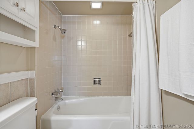 6717 S 68th East Avenue, Tulsa, OK 74133