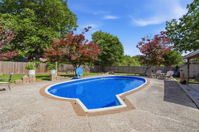 6717 S 68th East Avenue, Tulsa, OK 74133