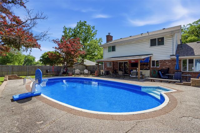 6717 S 68th East Avenue, Tulsa, OK 74133