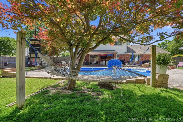 6717 S 68th East Avenue, Tulsa, OK 74133