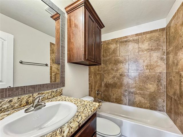 1729 Everglade Court, Oklahoma City, OK 73128