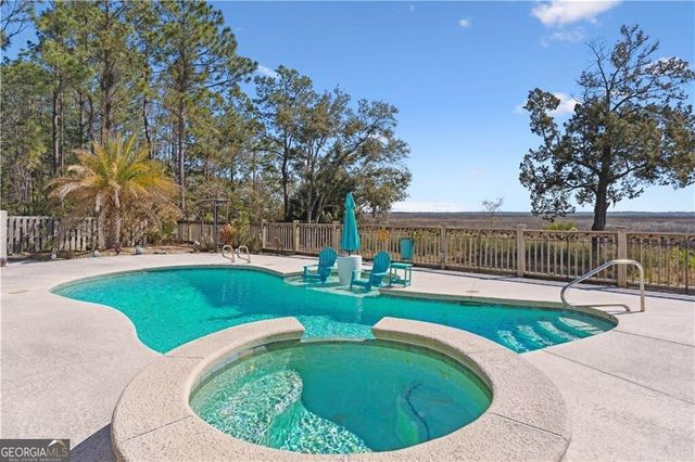 12 Tupelo Drive, Brunswick, GA 31525