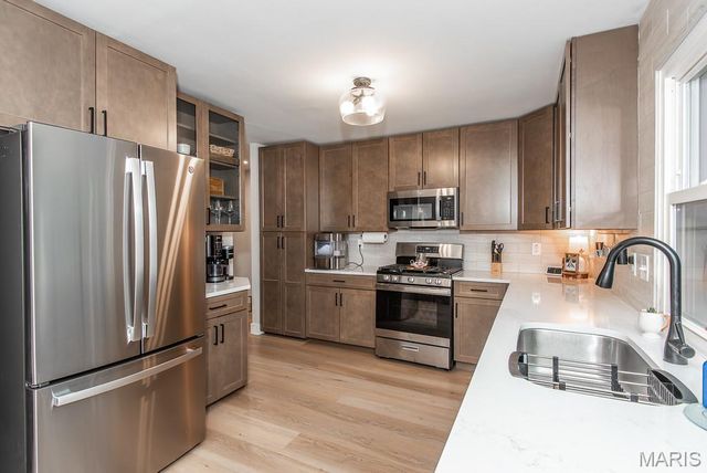 729 Wingan Lane, St Louis, MO 63125