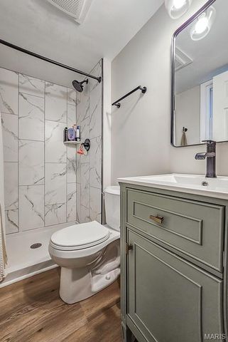 729 Wingan Lane, St Louis, MO 63125