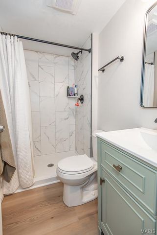 729 Wingan Lane, St Louis, MO 63125