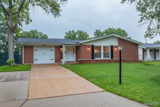 729 Wingan Lane, St Louis, MO 63125
