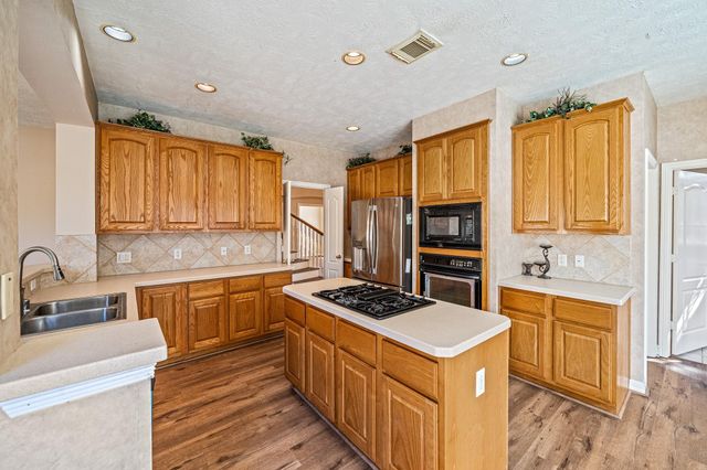 9306 Lochflora Drive, Spring, TX 77379