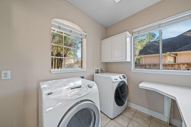 9306 Lochflora Drive, Spring, TX 77379