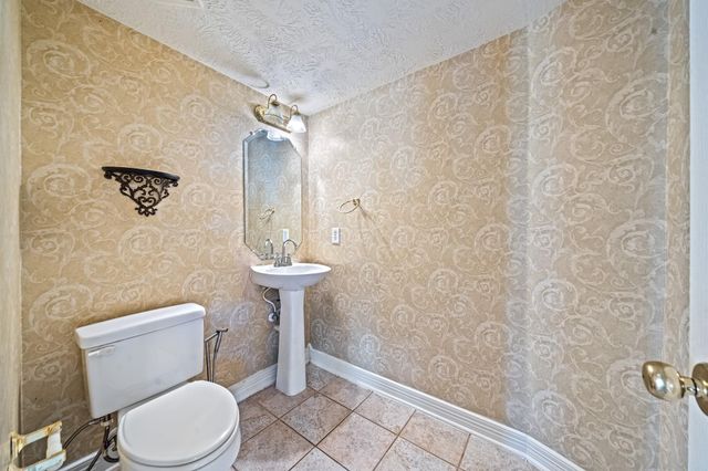 9306 Lochflora Drive, Spring, TX 77379