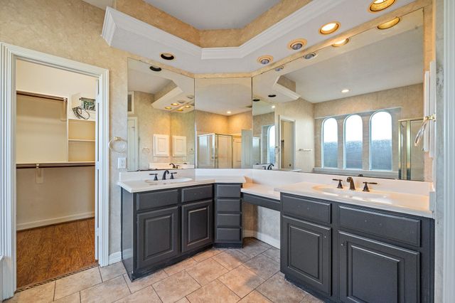 9306 Lochflora Drive, Spring, TX 77379