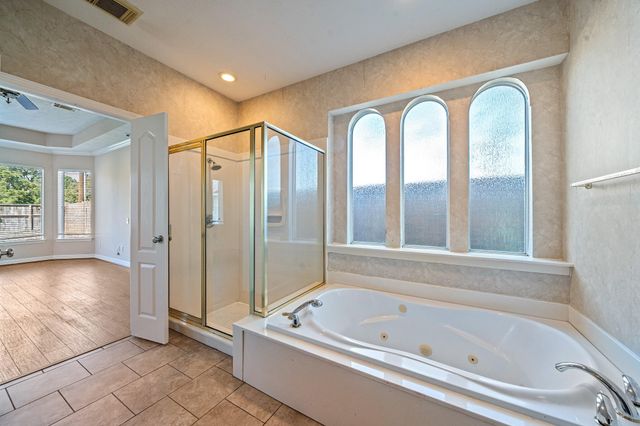 9306 Lochflora Drive, Spring, TX 77379