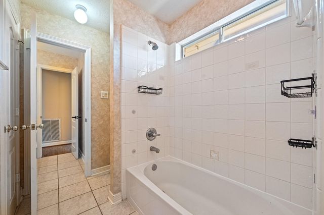 9306 Lochflora Drive, Spring, TX 77379