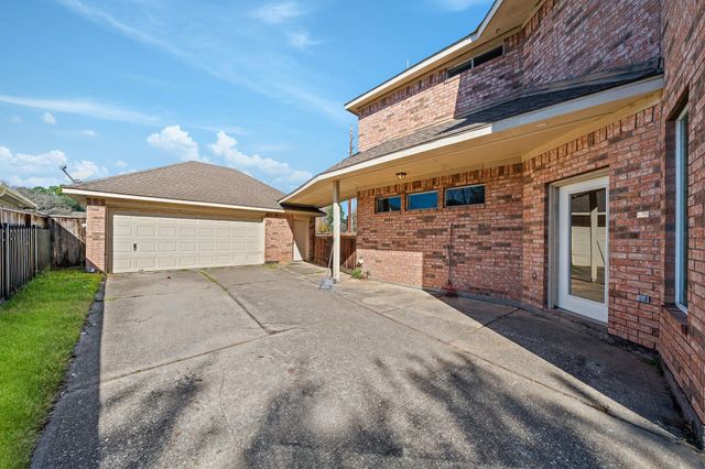 9306 Lochflora Drive, Spring, TX 77379