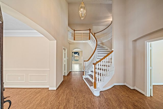 9306 Lochflora Drive, Spring, TX 77379