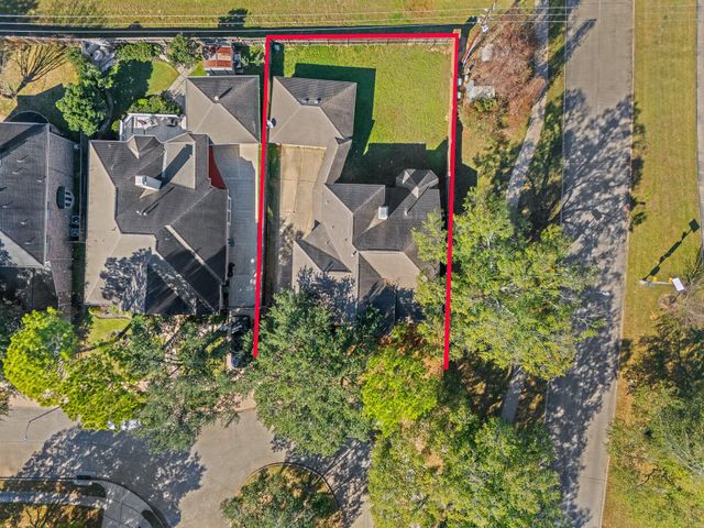 9306 Lochflora Drive, Spring, TX 77379