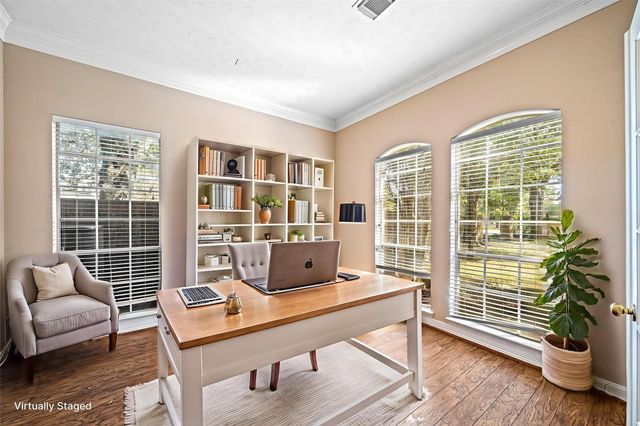 9306 Lochflora Drive, Spring, TX 77379