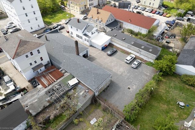 152 Belleville Ave, New Bedford, MA 02746