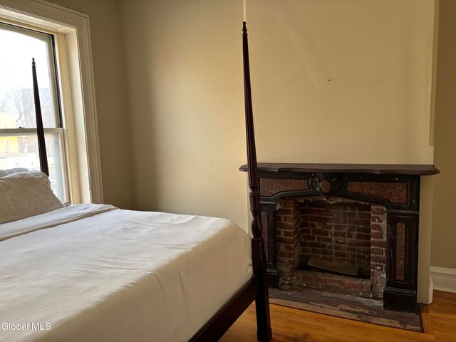 44 Clinton Avenue, Albany, NY 12210