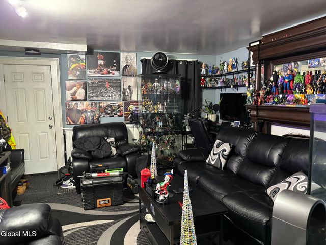 44 Clinton Avenue, Albany, NY 12210