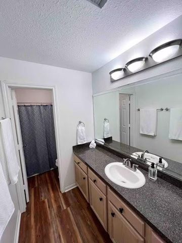1426 Bluewater Highway, Surfside Beach, TX 77541