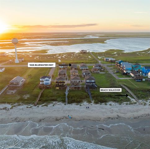 1426 Bluewater Highway, Surfside Beach, TX 77541