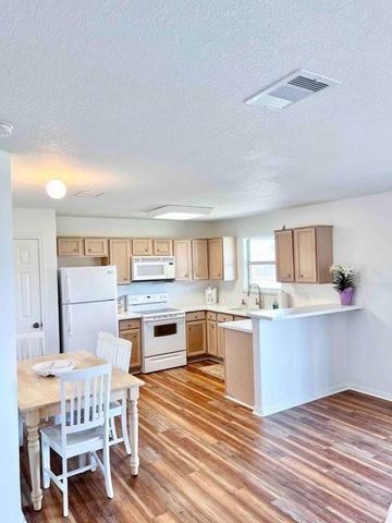 1426 Bluewater Highway, Surfside Beach, TX 77541