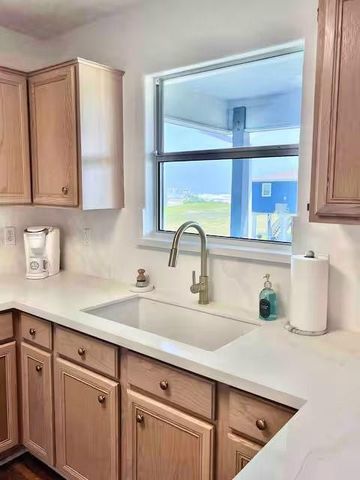 1426 Bluewater Highway, Surfside Beach, TX 77541